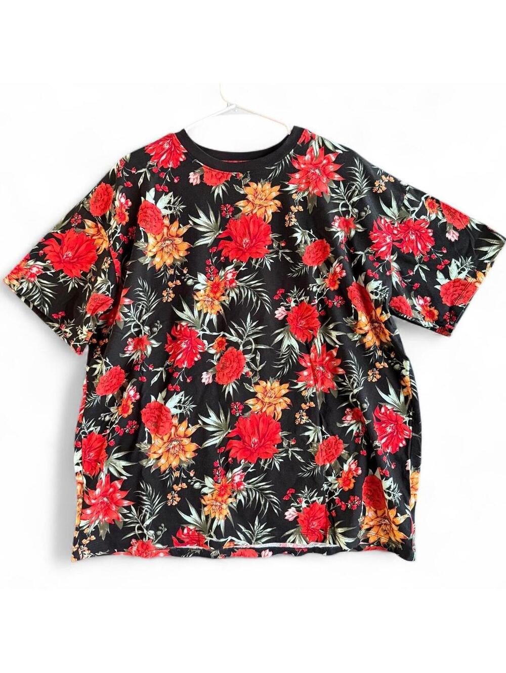 Original Use Men's Multi and Black Tshirt
